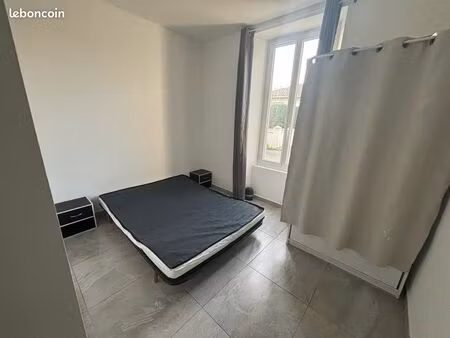 t2 avec terrasse toutes charges comprises