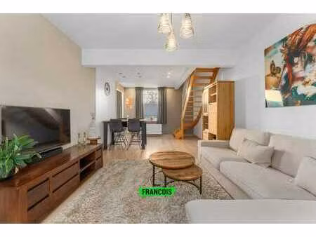 appartement duplex lumineux situé dans le calme et la campa…