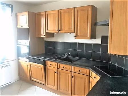 appartement 3 pièces 84 m²