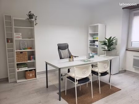 bureau meublé 20m² à louer – neuf-brisach
