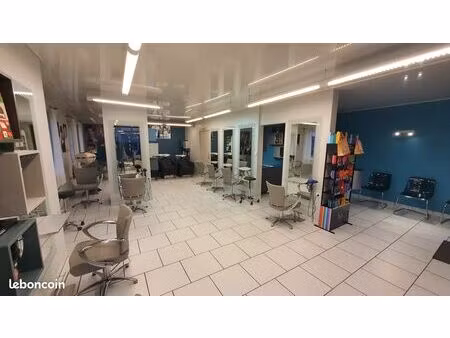 vends fond de commerce coiffure 65000