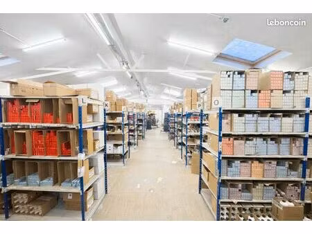entrepôt bureaux commerce de 491m² à la vente à vitry-sur-seine