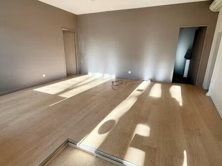 local commercial de 65m2