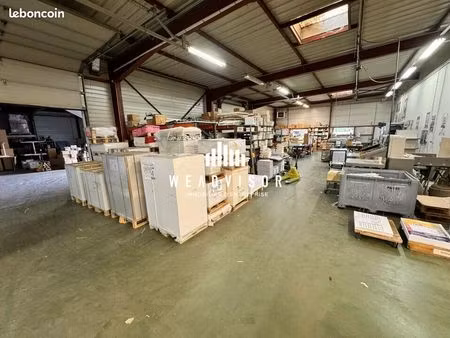 local d'activite 1096 m² tours
