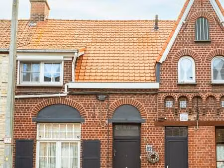 maison charmante avec trois chambres à gullegem