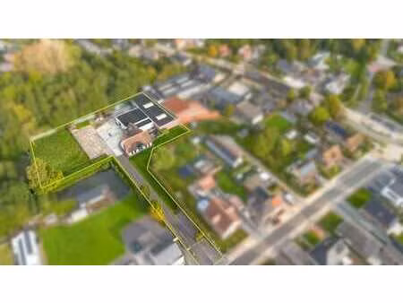 projet sur 4320 m² avec maison  hangar + terrain à bâtir