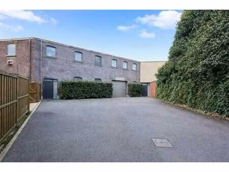 entrepôt / magasin avec bureaux à gand