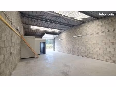 local d'activité / stockage