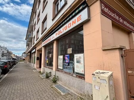 local commercial 78m2-neudorf-emplacement passant