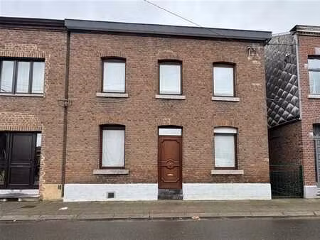 maison de ville sur terrain de 4 ares