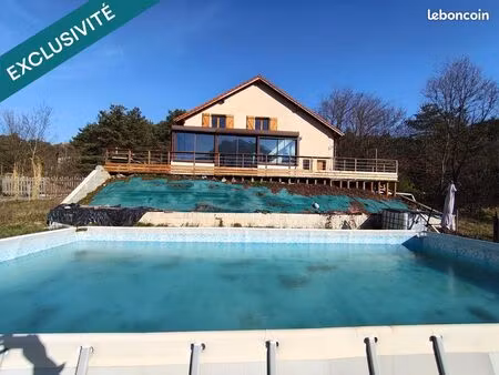 maison 7 pièces 145 m²