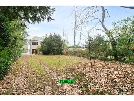 maison à rénover avec 4 chambres et jardin à vendre à heusd…