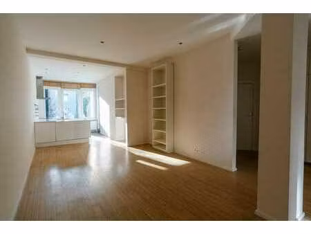 uccle - appartement 2ch + terrasse