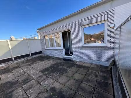 lumineux appartement très grande terrasse