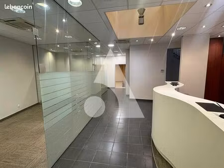 local commercial 260 m²