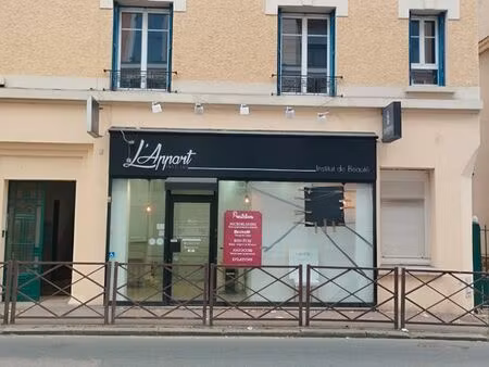 local commercial et studio