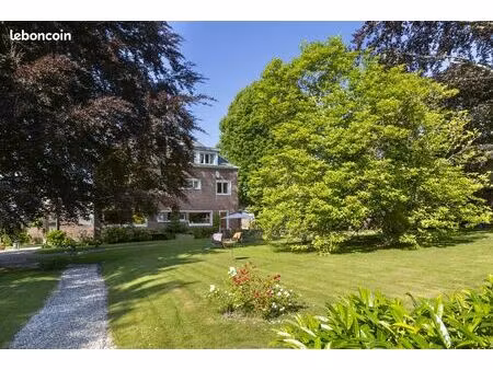 propriété 9 pièces 269 m²