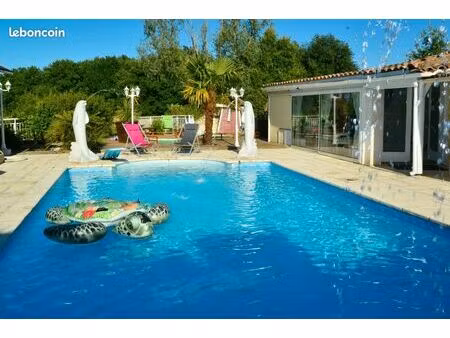 grande maison + 2 dépendances habitables