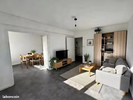 t5 rénové - proche centre-ville - 90 m²