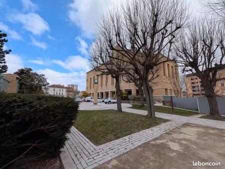 local commercial 133 m²