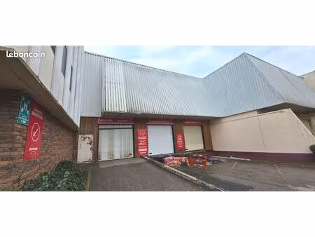 local d'activité 1 160 m²