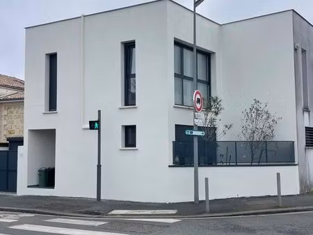 begles  t2 quartier agréable du stade - idéal investisseur et ou logement étudiant