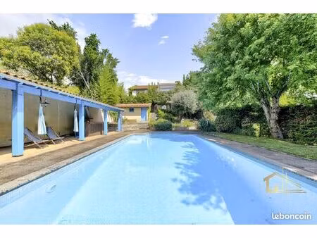 maison 6 pièces 160 m²