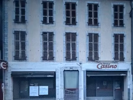 local commercial et/ou professionnel