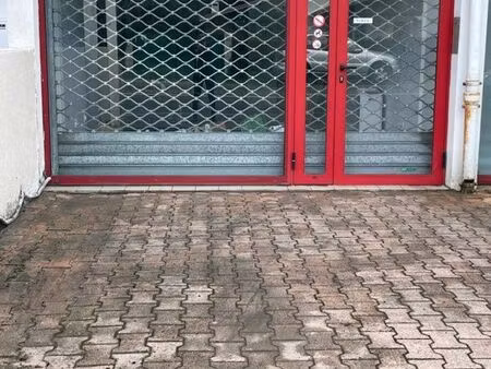 local commercial saisonnier plage