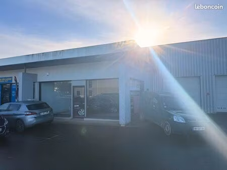 local commercial chantepie