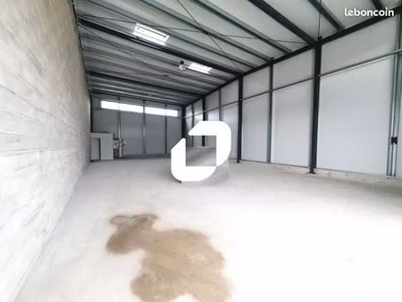 local d'activité 150 m²