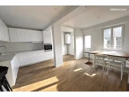 maison 3 pièces 64 m²