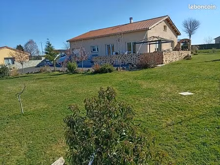 villa 4 pièces 117 m²