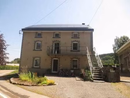 duplex 72m²  peb a+  bien isolé + panneaux solaires