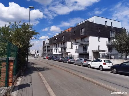 duplex 114 m2 + terrasse +parking couvert