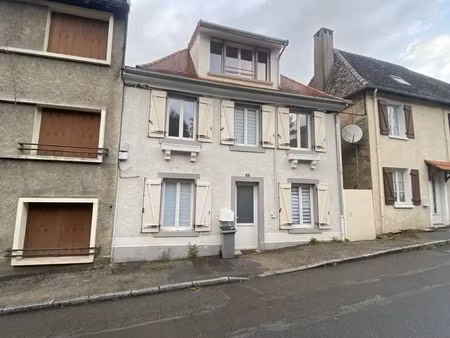 immeuble 181 m² pierre-buffière