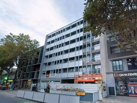 a louer - local commercial - proximité gares