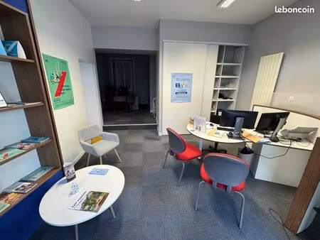 local commercial centre ville vitre