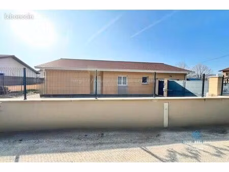 villa 4 pièces 110 m²