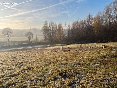 terrain champagne sur oise