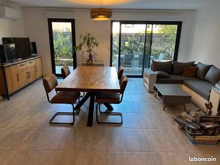 grand t4 standing 116m2 piscine garage parking