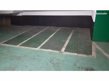 place de parking 2 roues rue de thorigny  hotel de bonneval