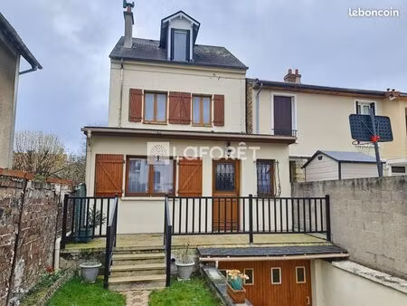 maison 5 pièces 104 m²