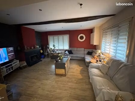 maison 8 pièces 109 m²