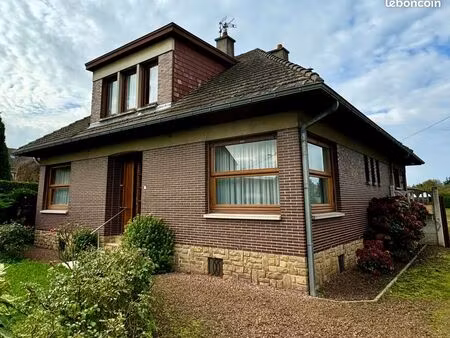 maison avec atelier de 470 m² – projet familial ou professionnel – centre d’arleux