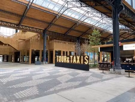 exclusive retail surface for exclusive brands