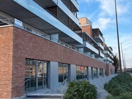 à louer – locaux commerciaux neufs quai charles tellier – programme rives & nature – amien