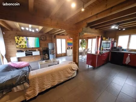 chalet 8 pièces 116 m²