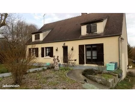 maison 9 pièces 235 m²