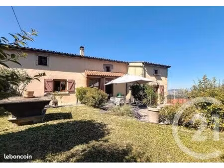 maison 6 pièces 215 m²